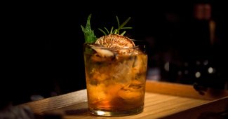 mobilus kokteilių baras vestuvėms